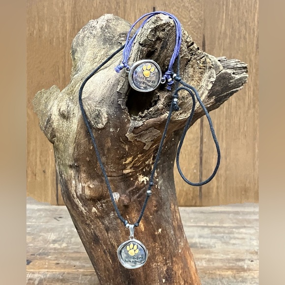 EUC “UNTIL THEY ALL HAVE A HOME” Necklace And Bracelet Set - Picture 5 of 7